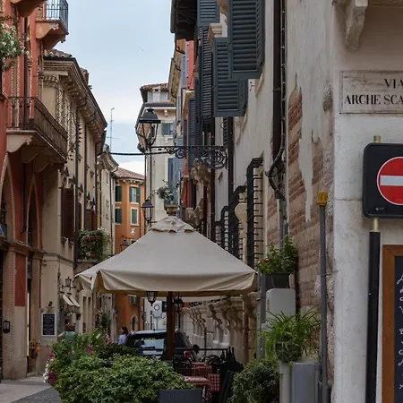 Domus Nova Palace - Italian Homing 2*
